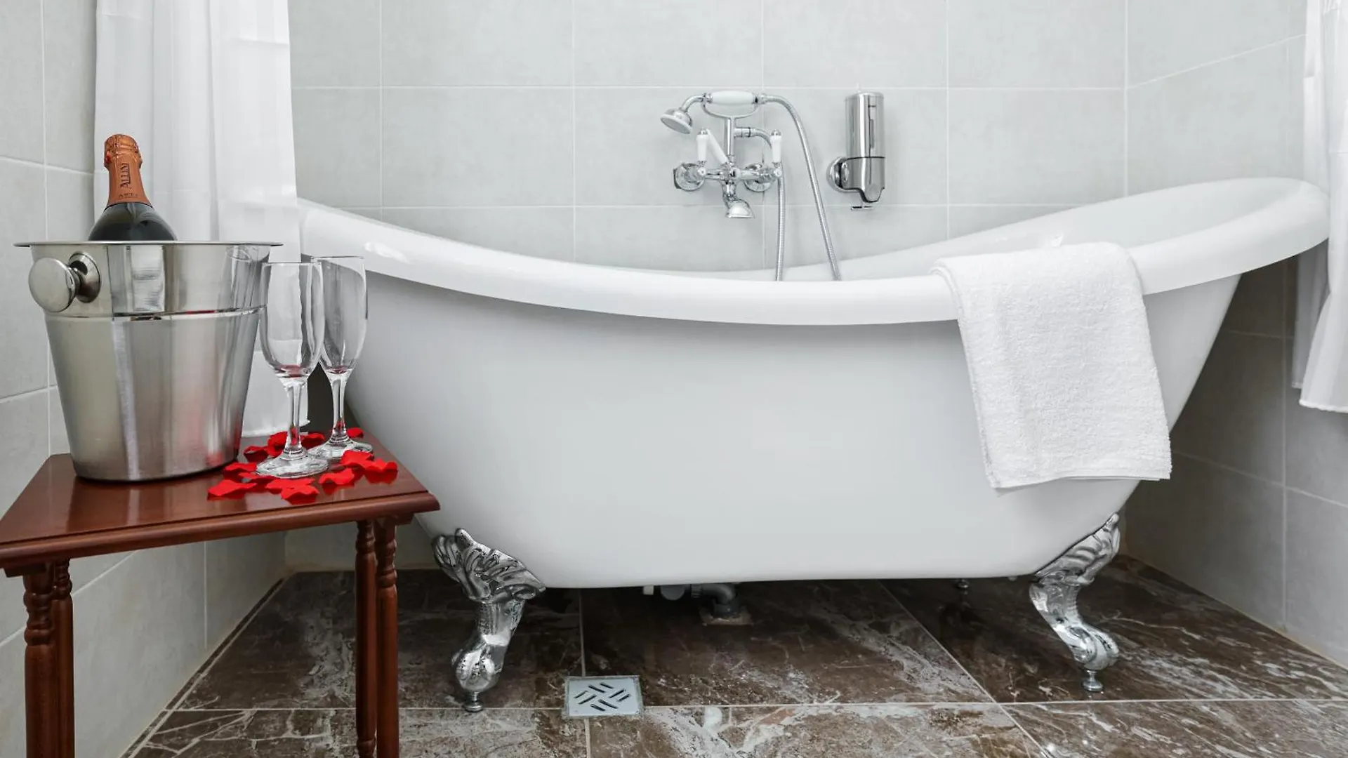 מלון סליאמה Nobilis Boutique Living בית הארחה